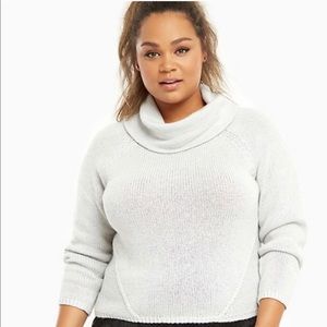 Torrid cropped cowl neck sweater 2 gray knit winte